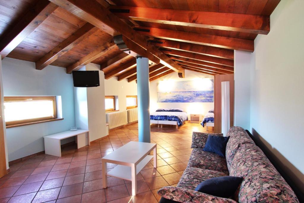 Bed and Breakfast Cip & Ciop Buia Zimmer foto